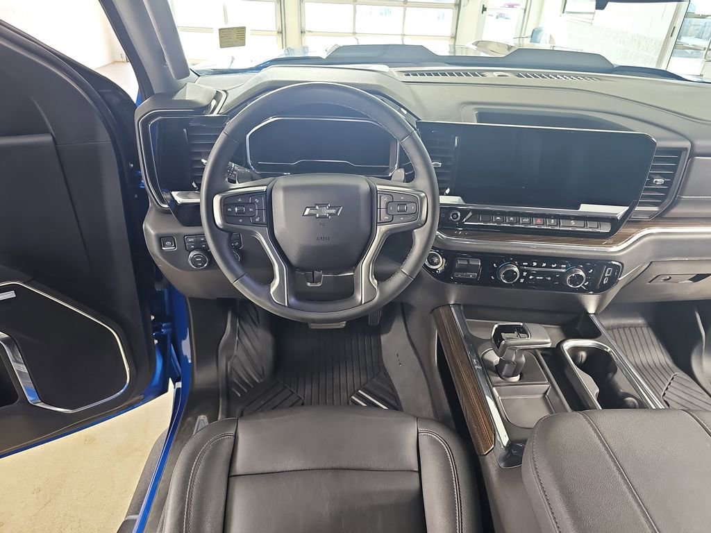 Certified 2024 Chevrolet Silverado 1500 LT Trail Boss w/ Convenience Package II image 19