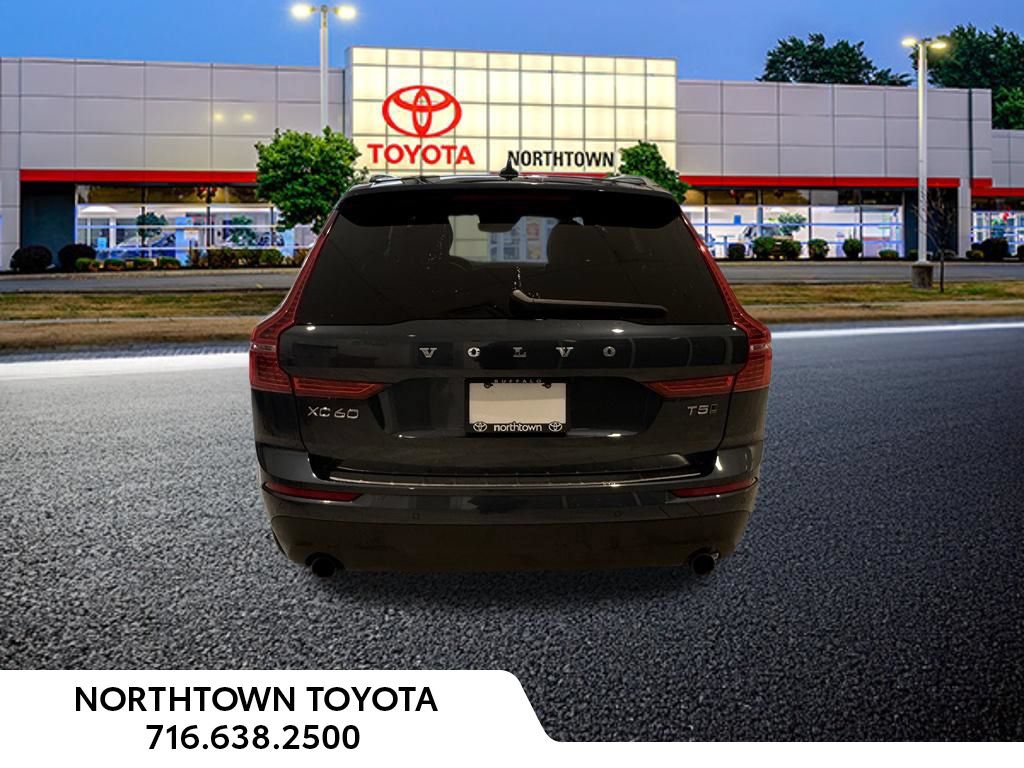 Used 2019 Volvo XC60 T5 Momentum w/ Multimedia Package AWD/4WD image 14