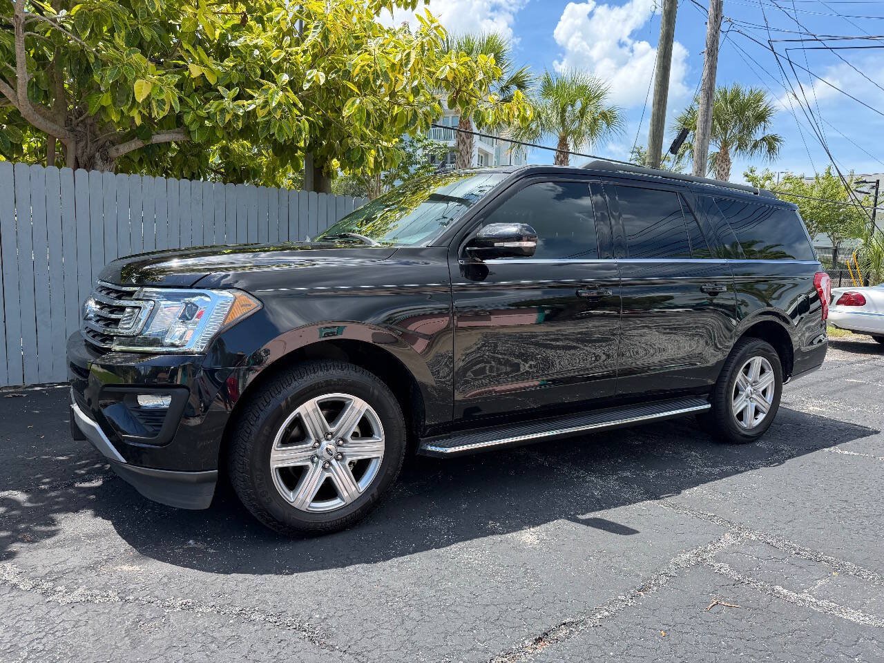 Used 2019 Ford Expedition Max XLT w/ Equipment Group 202A RWD image 26
