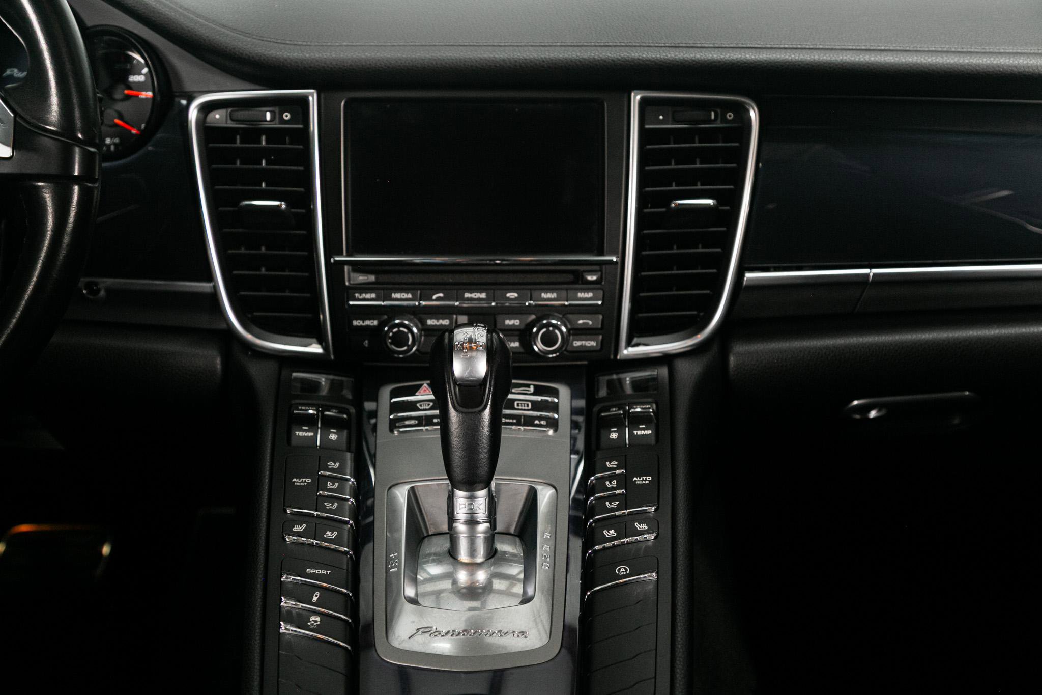 Used 2015 Porsche Panamera 4dr HB 4 image 42