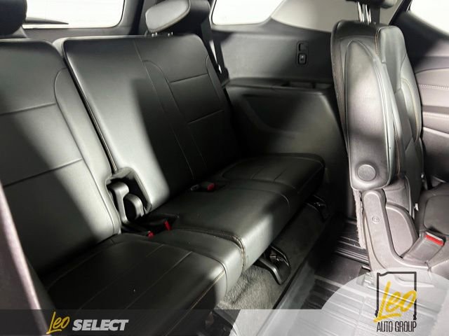 Used 2020 Chevrolet Traverse Premier FWD image 21