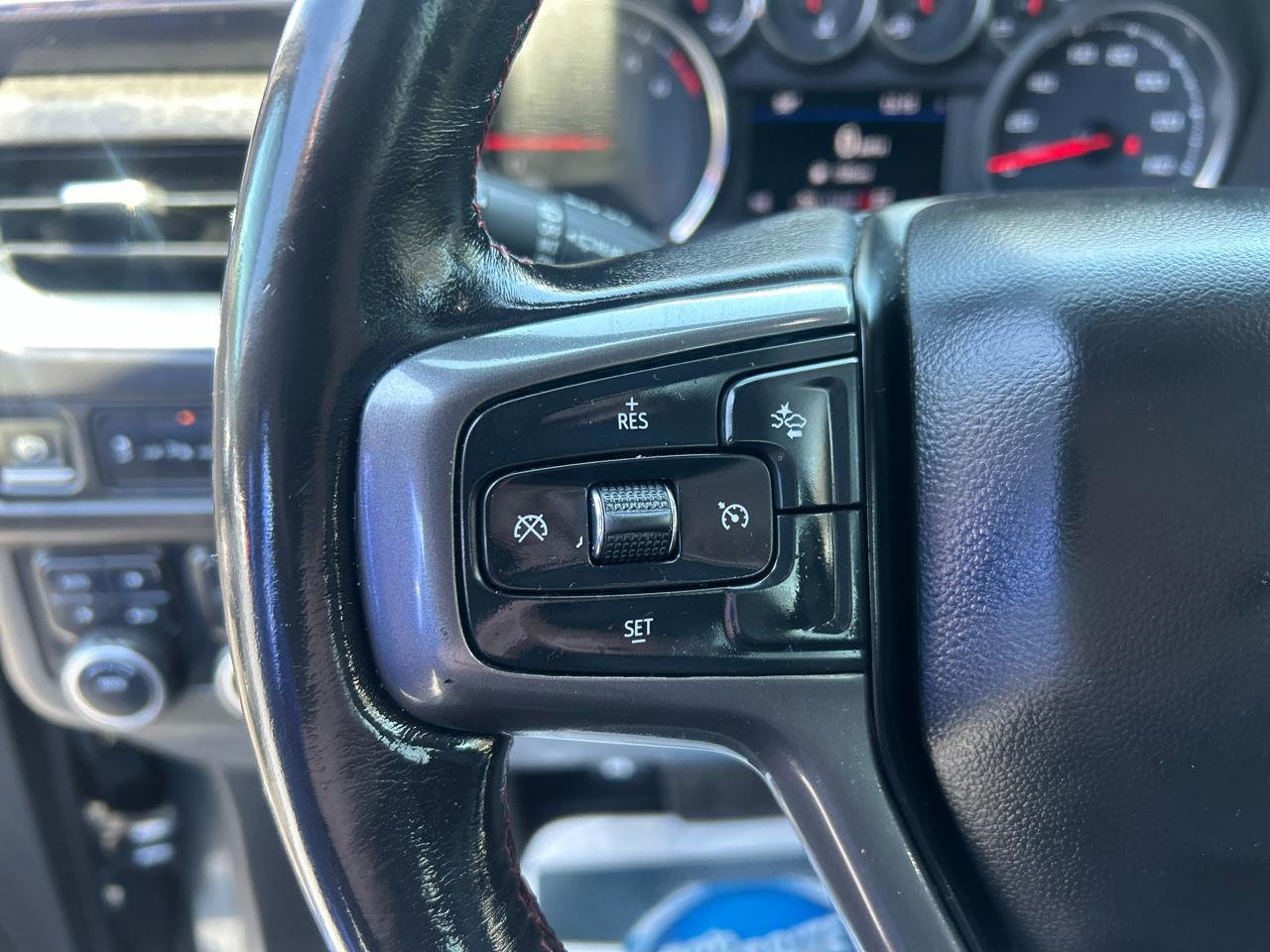 Used 2021 Chevrolet Tahoe RST AWD/4WD image 16