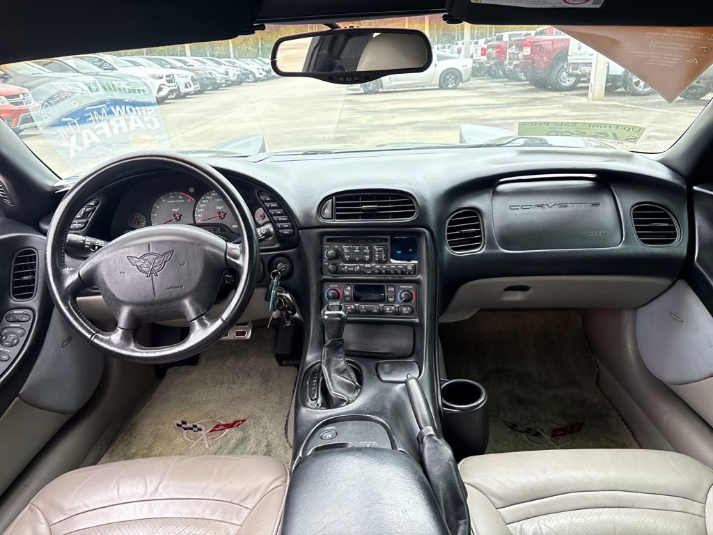 Used 2003 Chevrolet Corvette Coupe w/ Preferred Equipment Group image 8