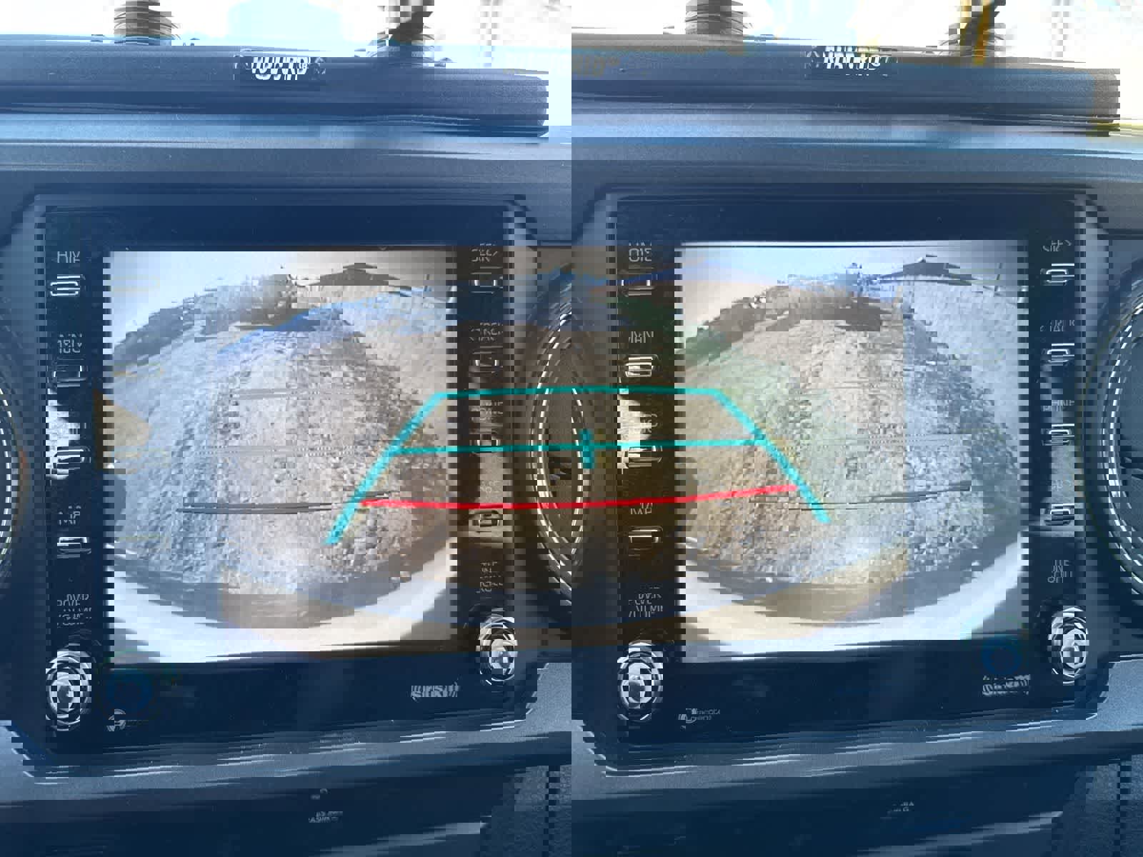 Used 2020 Toyota Tacoma TRD Off-Road w/ Technology Package image 25