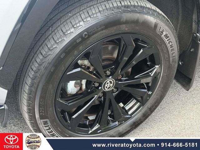 Certified 2022 Toyota RAV4 XSE AWD/4WD image 10