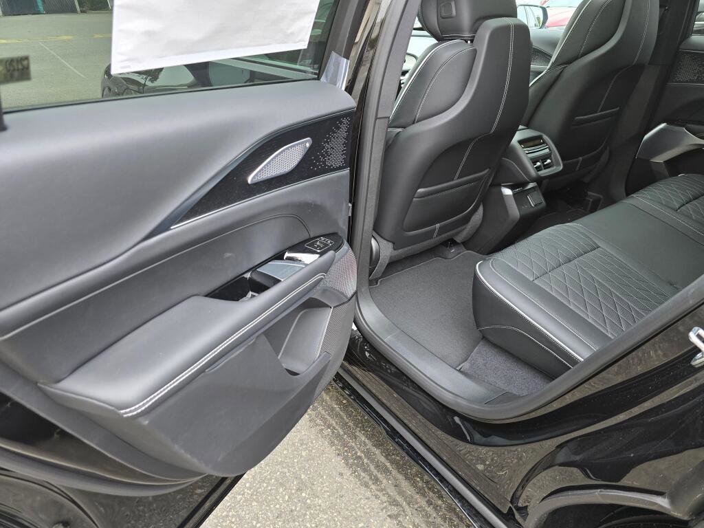 New 2026 Cadillac Lyriq V image 16