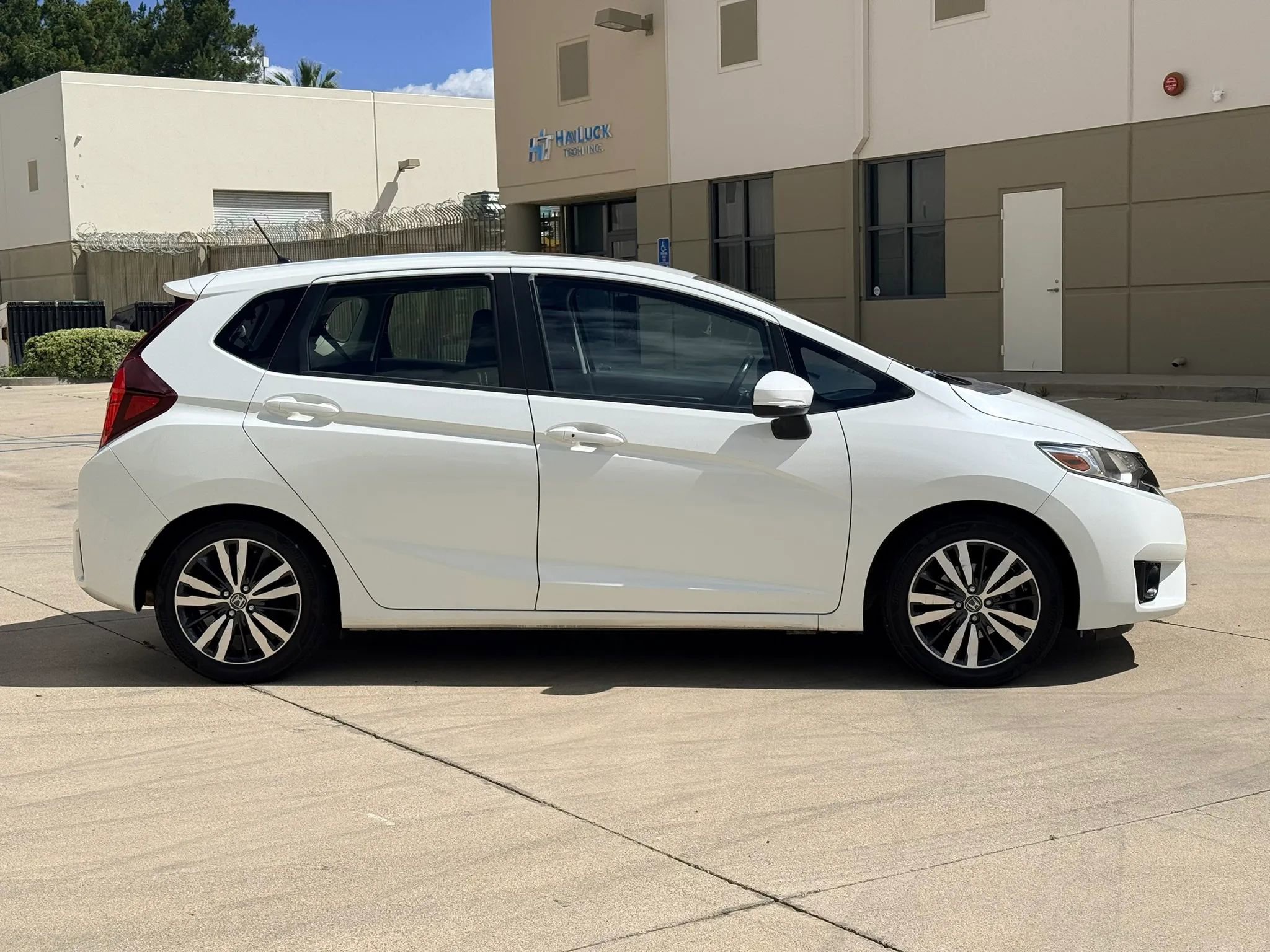 Used 2016 Honda Fit EX image 3