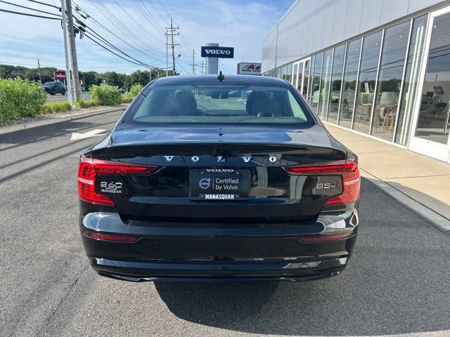 Certified 2024 Volvo S60 B5 Plus w/ Climate Package AWD/4WD image 4