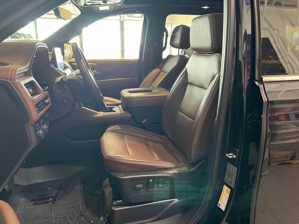 Used 2024 Chevrolet Suburban High Country image 22