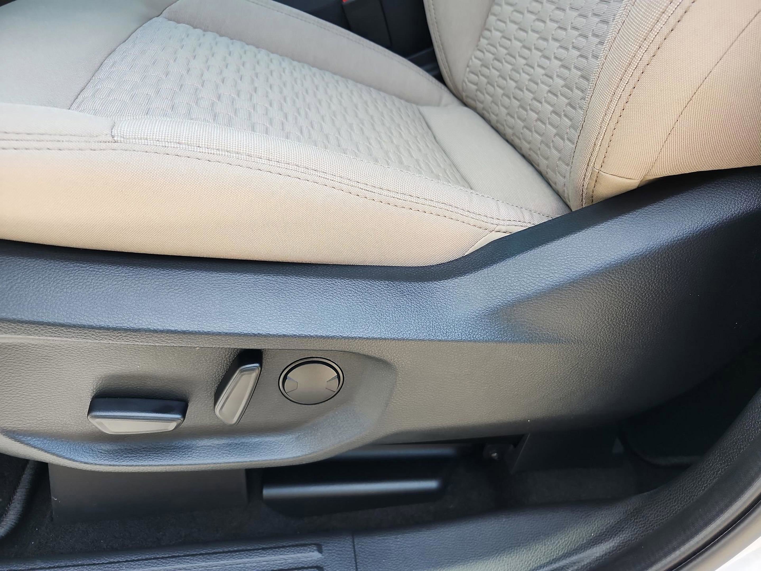 New 2025 Ford Ranger XLT w/ Equipment Group 301A High image 23