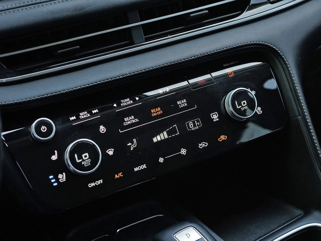 Used 2023 INFINITI QX55 Essential w/ Cargo Package AWD/4WD image 18