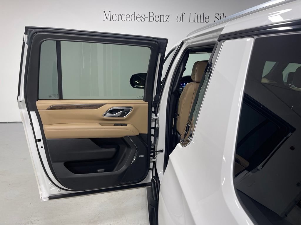 Used 2023 Chevrolet Suburban Premier w/ LPO, Illumination Package AWD/4WD image 23