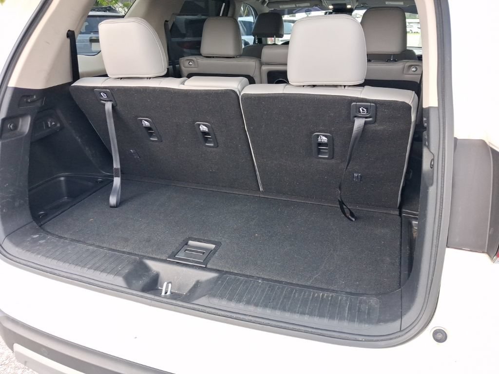 Used 2023 Honda Pilot EX-L image 10