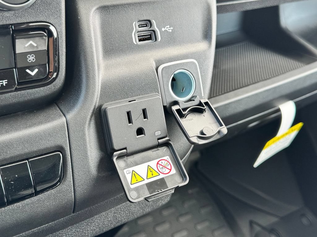 New 2026 RAM ProMaster 3500 w/ Quick Order Package 22G SLT FWD image 20