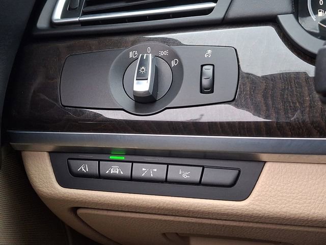 Used 2013 BMW 750Li image 27