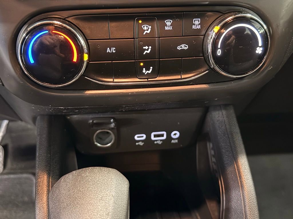 Used 2021 Chevrolet TrailBlazer LS image 30