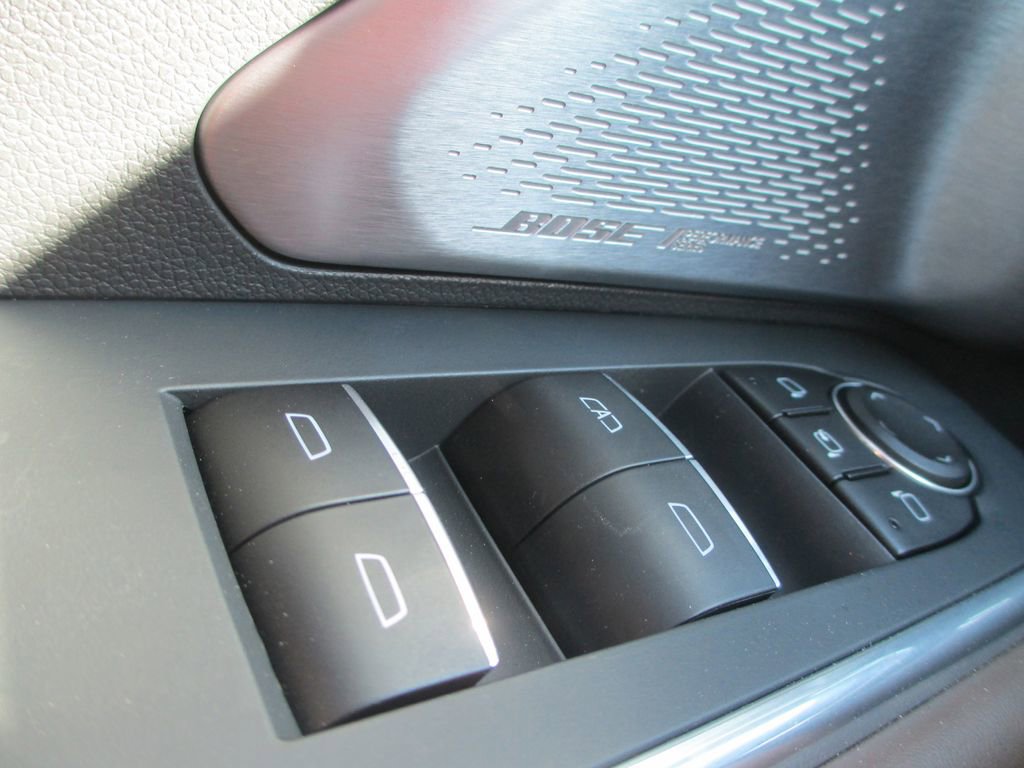 Used 2026 GMC Acadia Denali Ultimate image 28