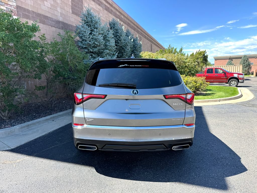 Used 2023 Acura MDX w/ Advance Package AWD/4WD image 9