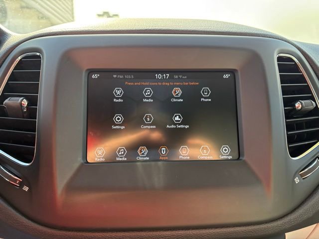 Used 2017 Jeep Compass Latitude w/ Popular Equipment Group image 17