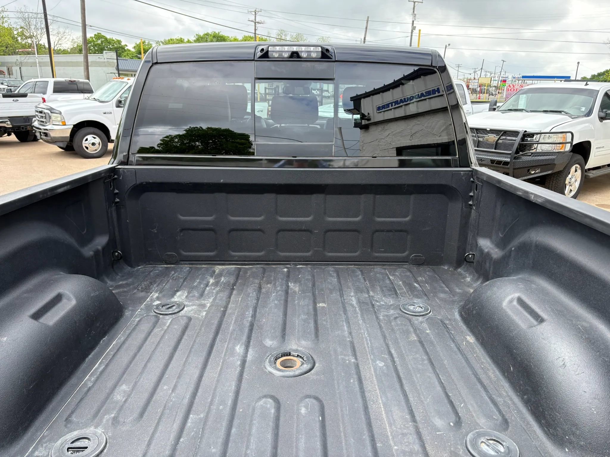 Used 2018 RAM 2500 Laramie w/ Sport Appearance Group AWD/4WD image 7