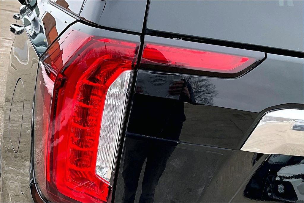 Used 2023 GMC Yukon Denali image 22