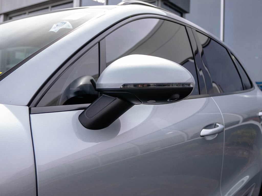 Used 2017 Porsche Macan S AWD/4WD image 12