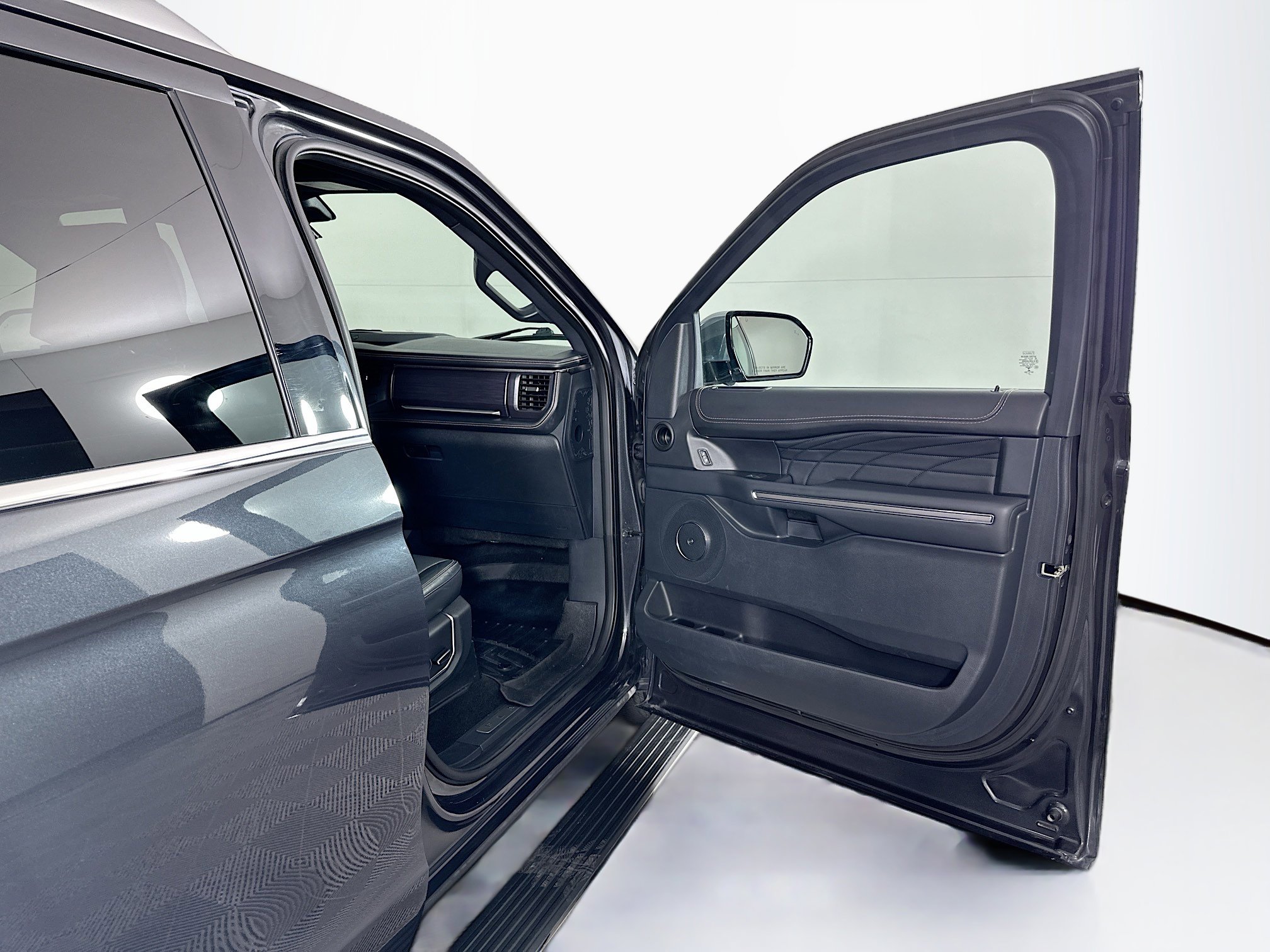 Used 2022 Ford Expedition Platinum image 35