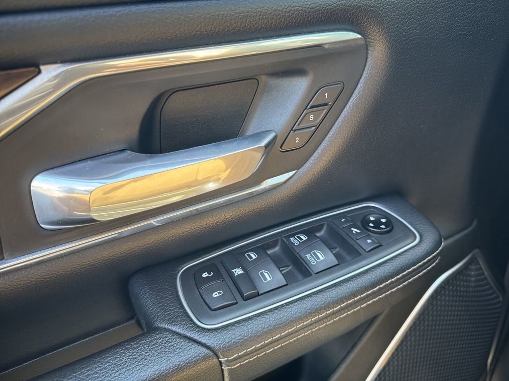 Used 2021 RAM 1500 Laramie AWD/4WD image 27