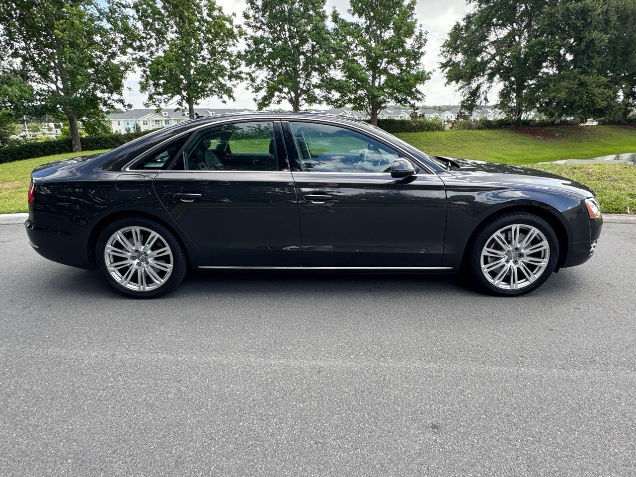 Used 2011 Audi A8 4.2 AWD/4WD image 33