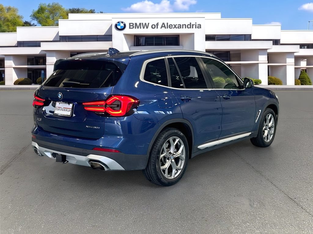 Used 2024 BMW X3 xDrive30i w/ Parking Assistance Package AWD/4WD image 5