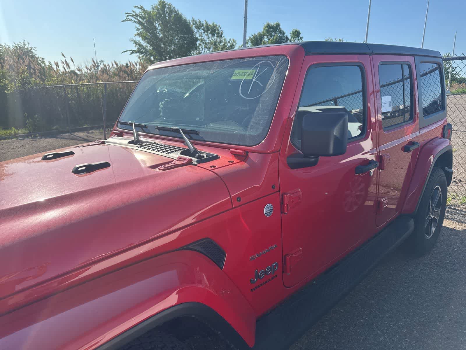 Used 2023 Jeep Wrangler Unlimited Sahara w/ Cold Weather Group AWD/4WD image 20