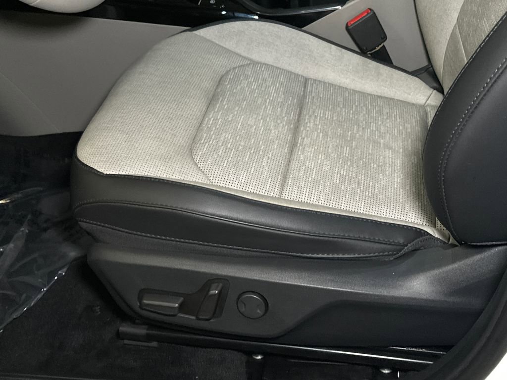 Certified 2023 Kia Niro Wave w/ Wave Preserve Package FWD image 22