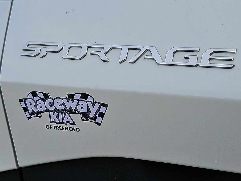 Certified 2023 Kia Sportage LX AWD/4WD image 32
