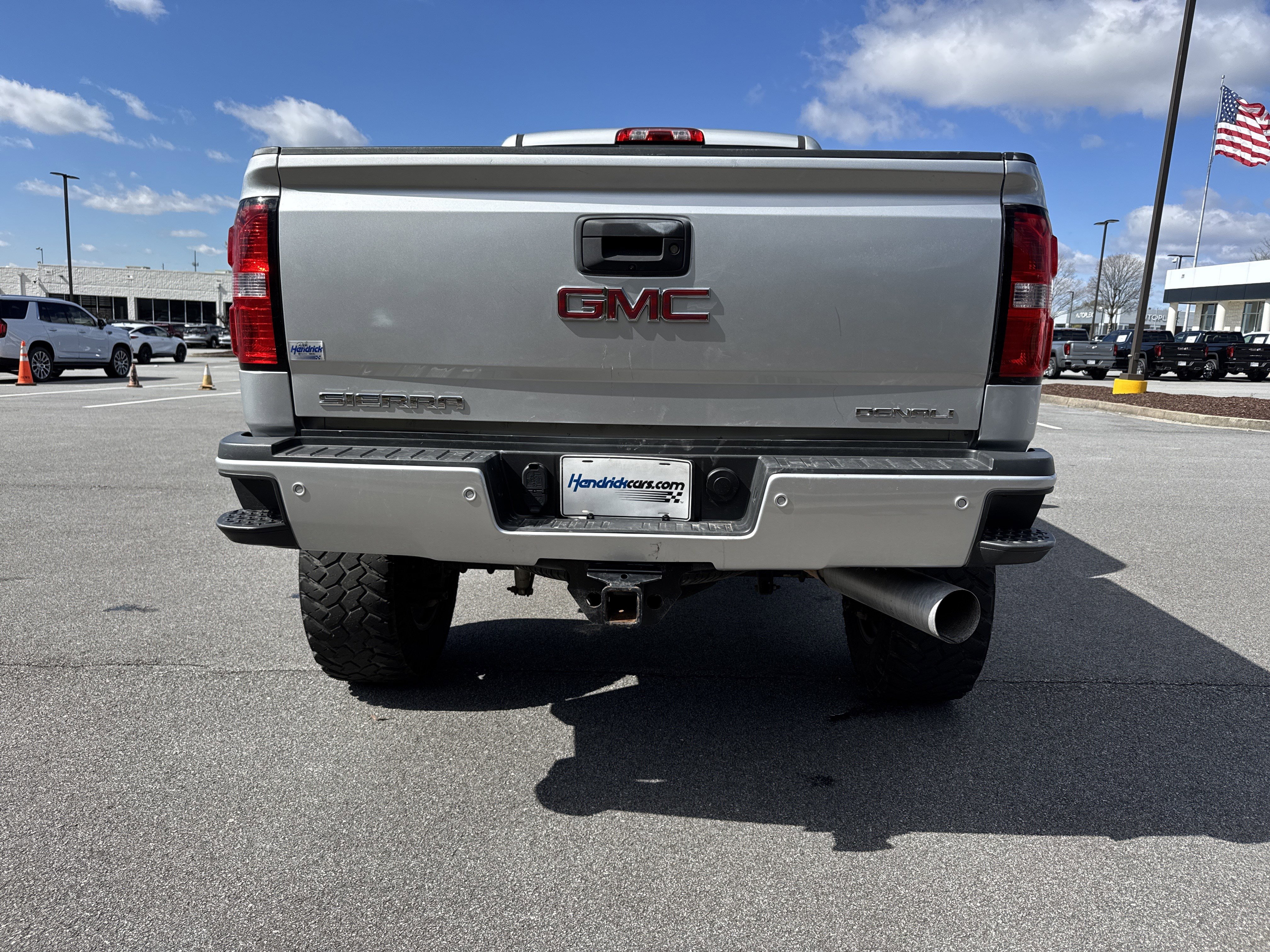 Used 2019 GMC Sierra 2500 Denali w/ Duramax Plus Package image 9