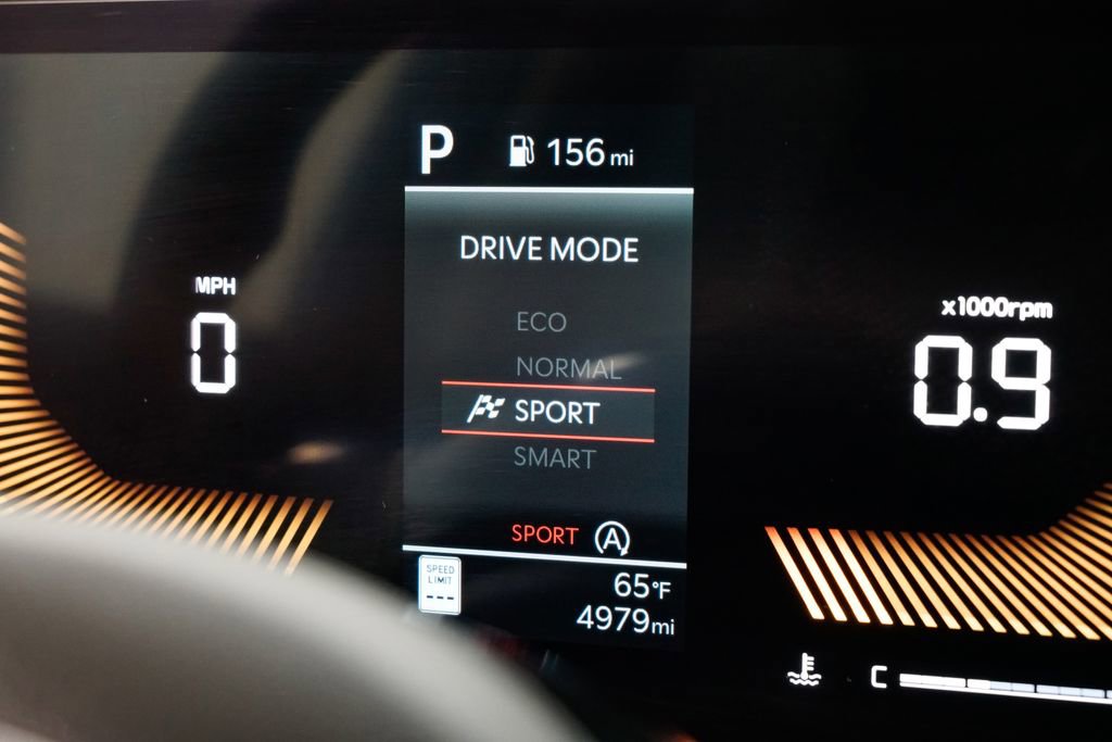 Certified 2025 Kia Sorento LX image 13