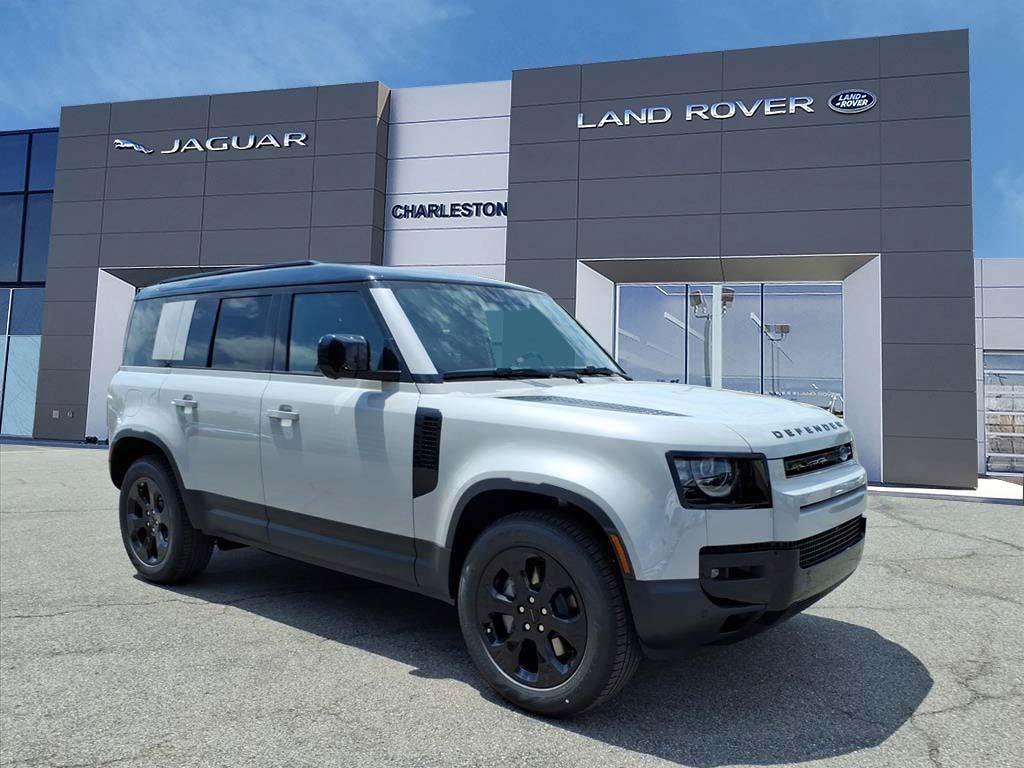 Used 2026 Land Rover Defender 110 S AWD/4WD image 7