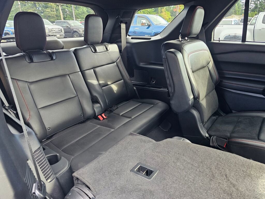 Used 2023 Ford Explorer ST-Line w/ Class IV Trailer Tow Package image 14