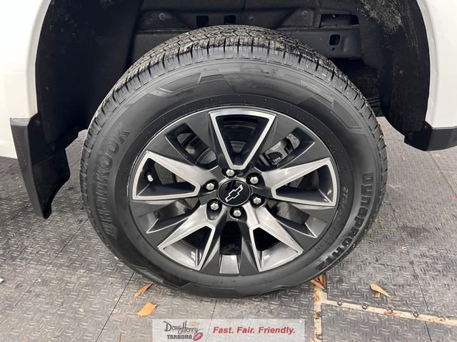 Used 2024 Chevrolet Colorado W/T w/ WT Convenience Package II image 24