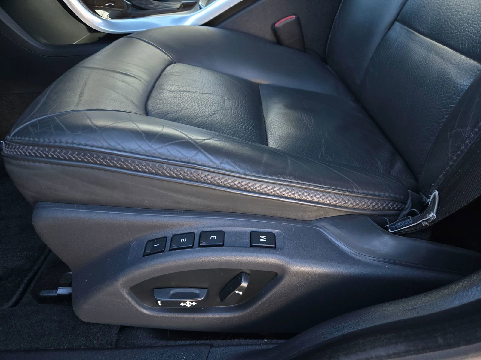 Used 2013 Volvo XC70 3.2 image 14