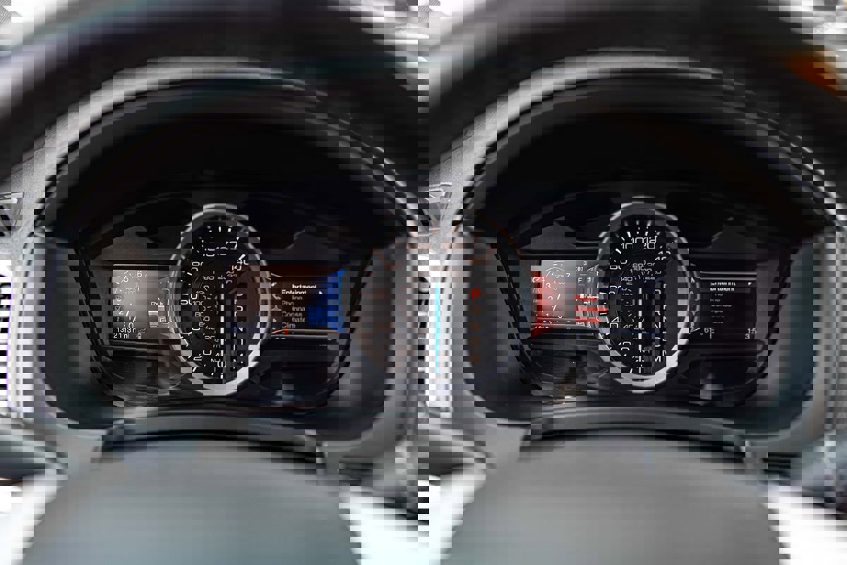 Used 2011 Ford Explorer XLT w/ 202A Rapid Spec Order Code image 23