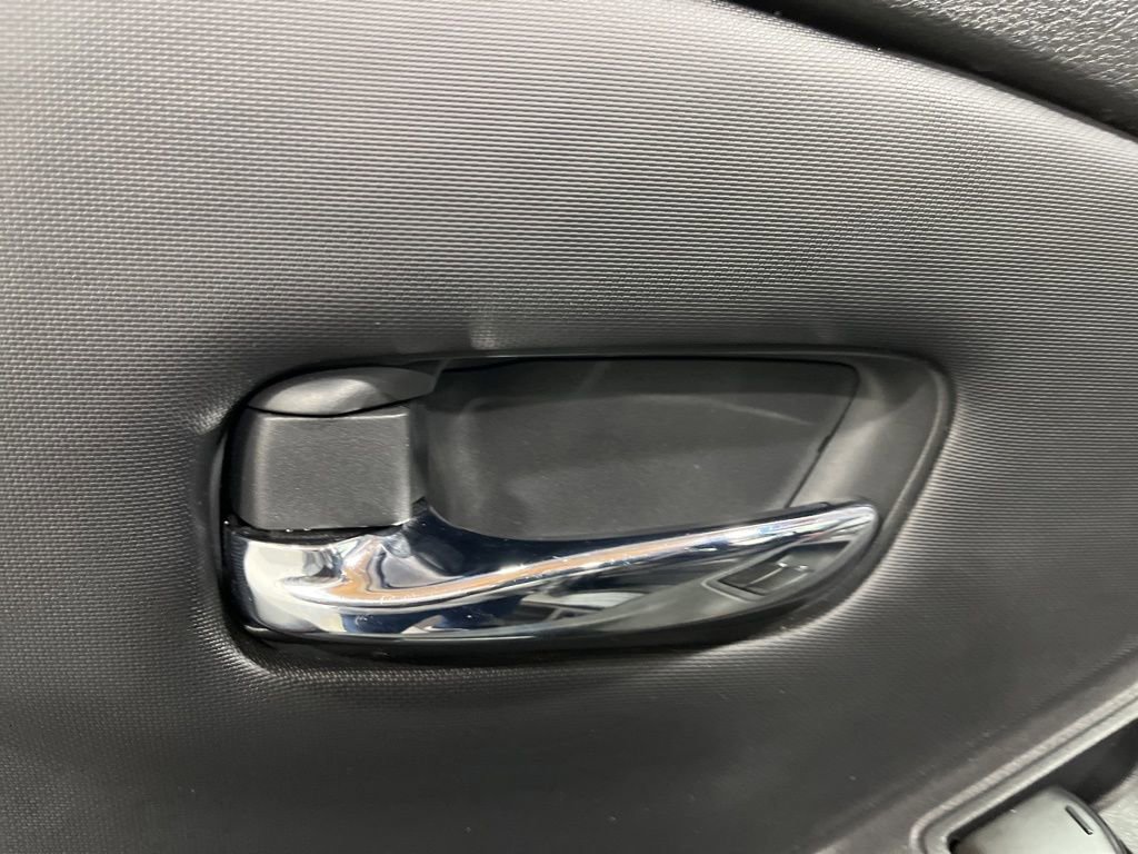 Used 2023 Nissan Frontier PRO-4X w/ Pro Convenience Package image 12