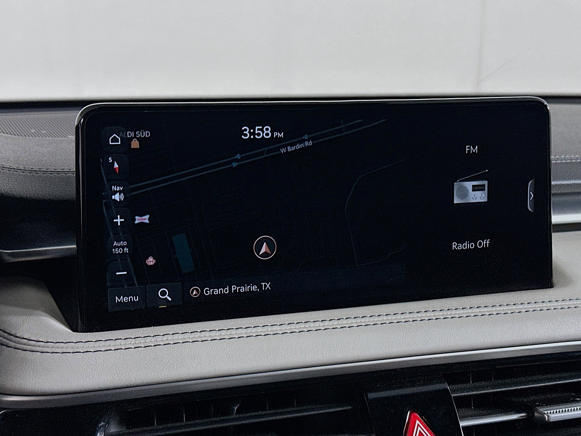 Used 2024 Genesis G70 2.5T image 22