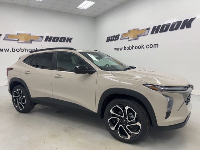 New 2026 Chevrolet Trax RS FWD image 3