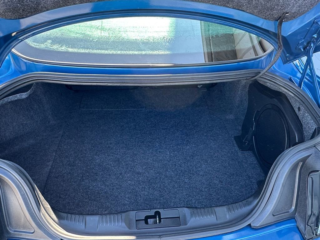 Used 2019 Ford Mustang Shelby GT350 w/ Technology Package image 21