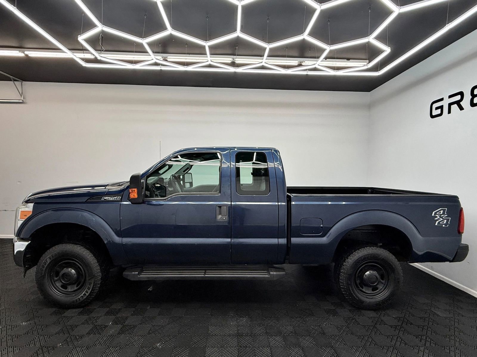 Used 2015 Ford F250 XL w/ Power Equipment Group image 4