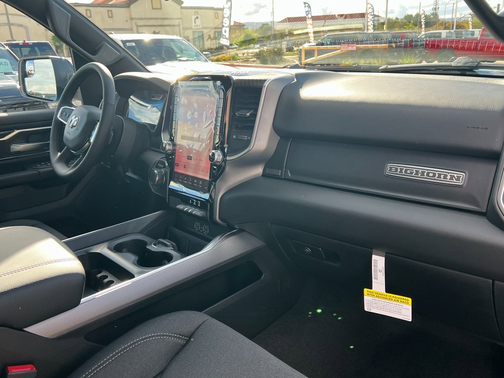 New 2026 RAM 1500 4x4 Crew Cab image 11