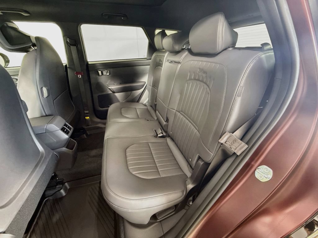 New 2027 Kia Seltos X-Line S w/ X-Line S Premium Package AWD/4WD image 26