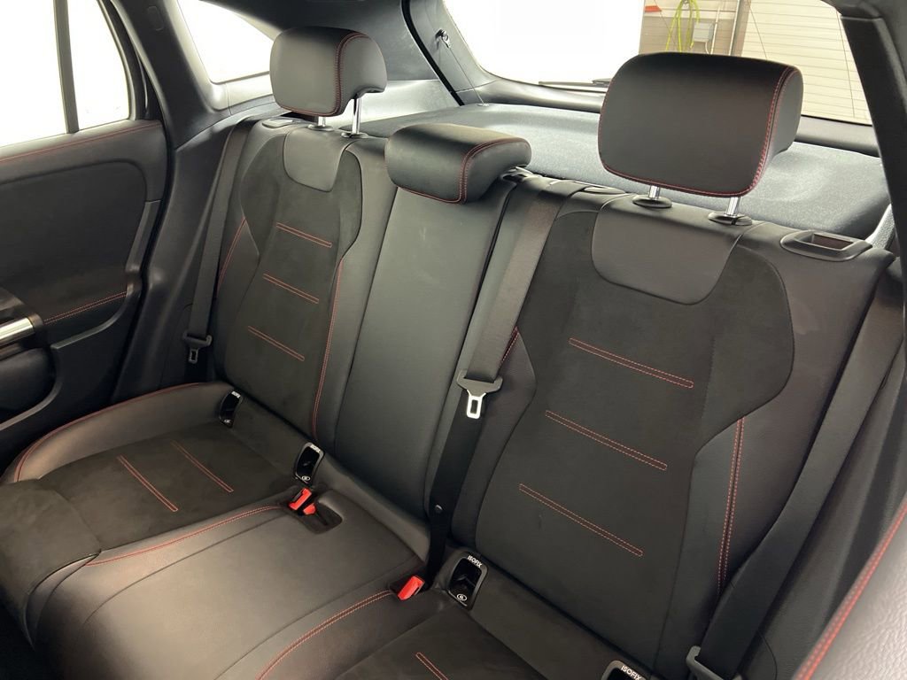 Used 2022 Mercedes-Benz GLA 35 AMG 4MATIC image 23