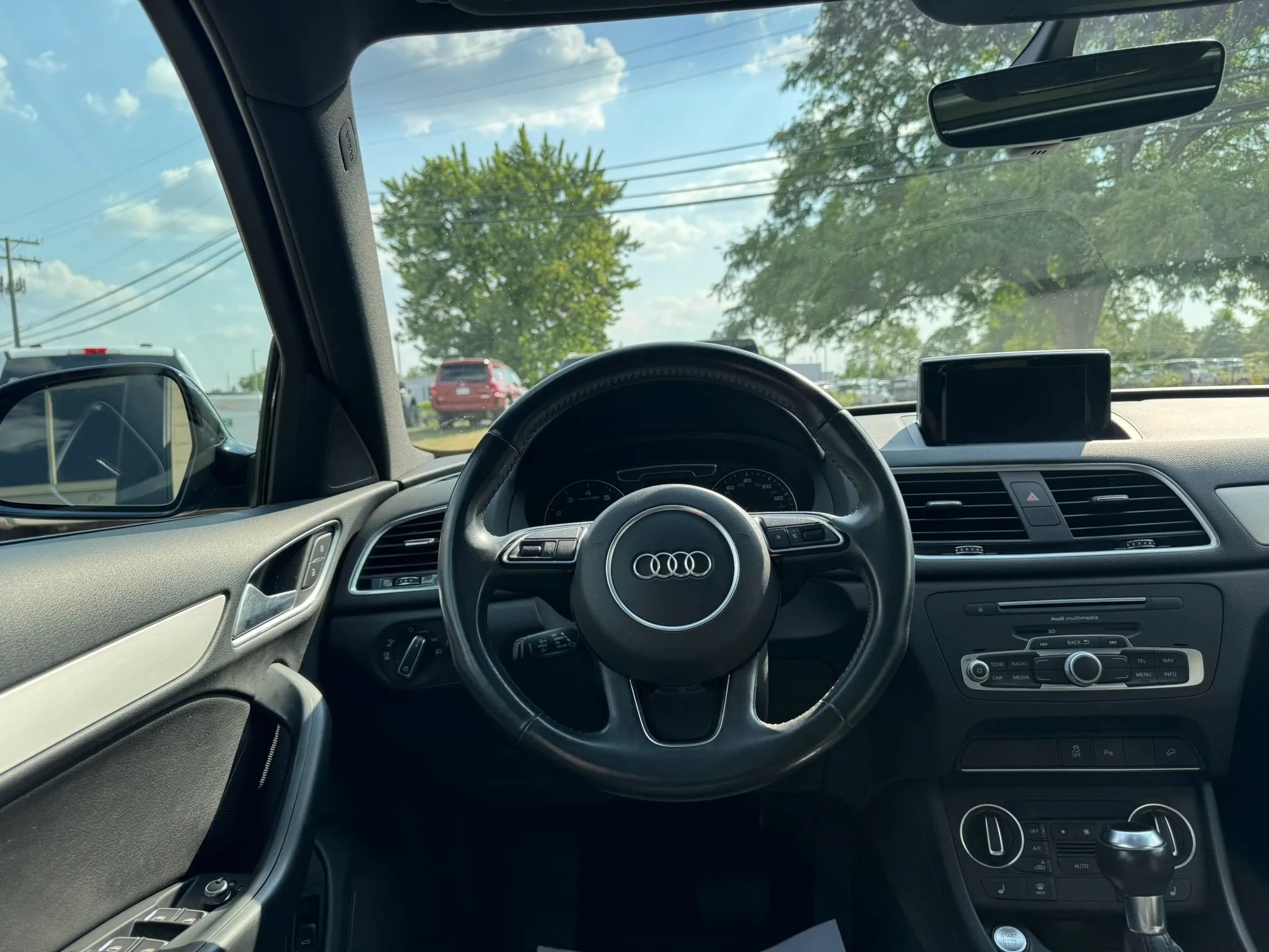 Used 2018 Audi Q3 2.0T Premium AWD/4WD image 17