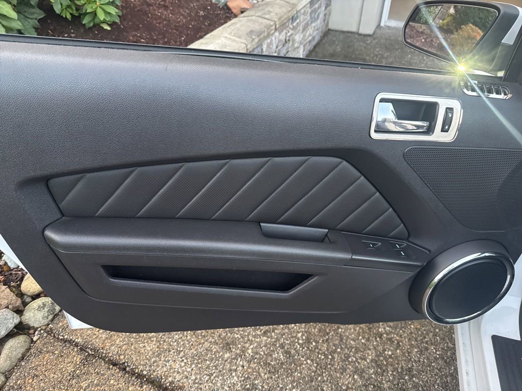 Used 2014 Ford Mustang Premium image 6